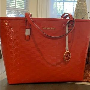 Michael Kors Medium Carryall Tote